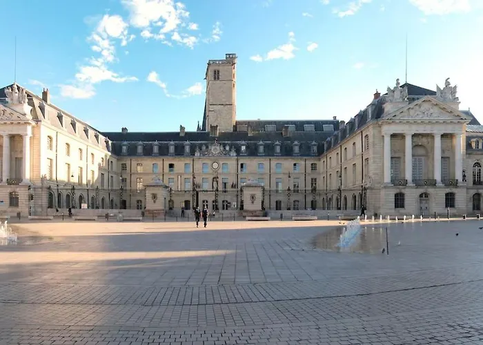 Dynastie 21 - 4 Personnes Centre Dijon